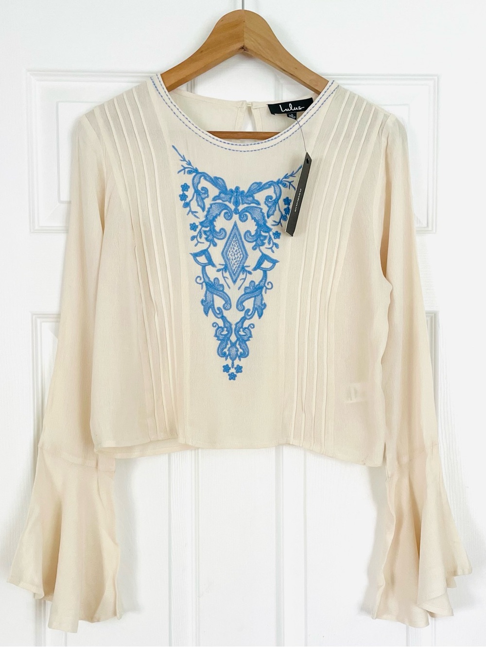 NWT Lulus Embroidered Blouse Size S